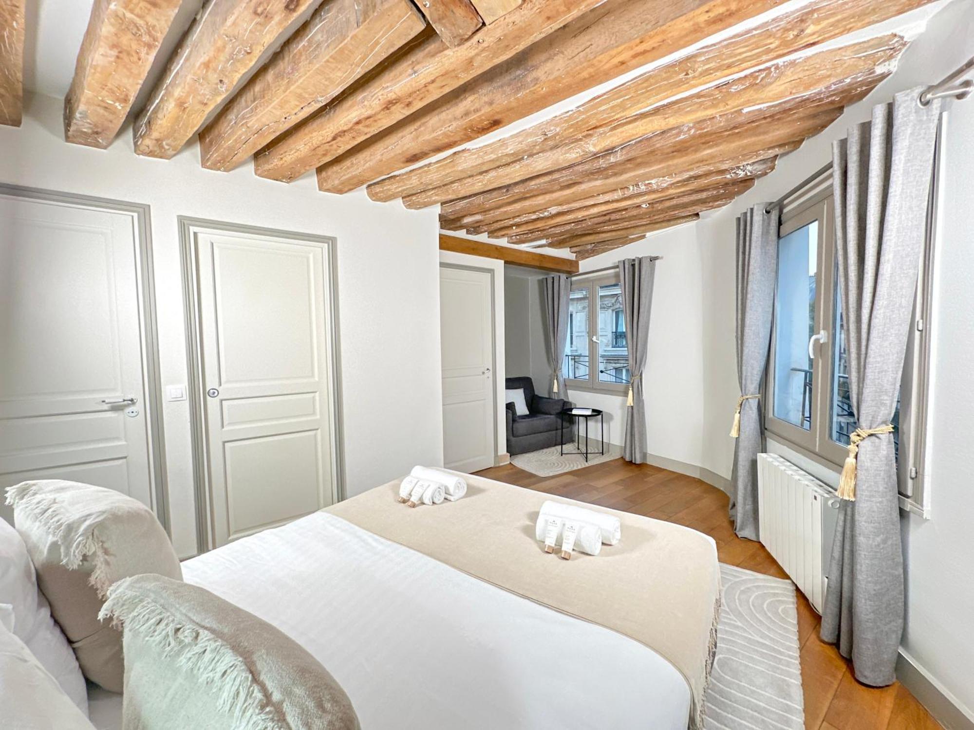 St Michel Apartment ปารีส ภายนอก รูปภาพ