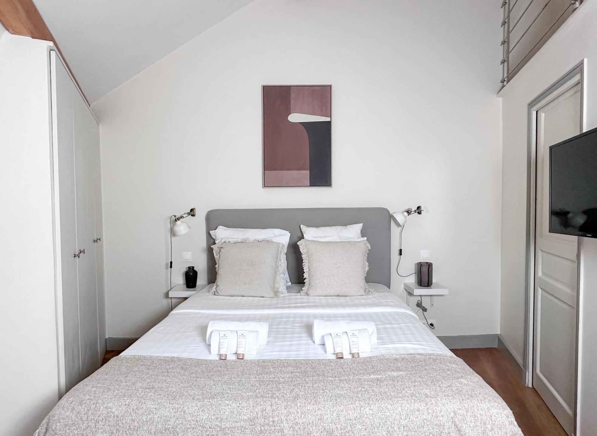 St Michel Apartment ปารีส ภายนอก รูปภาพ