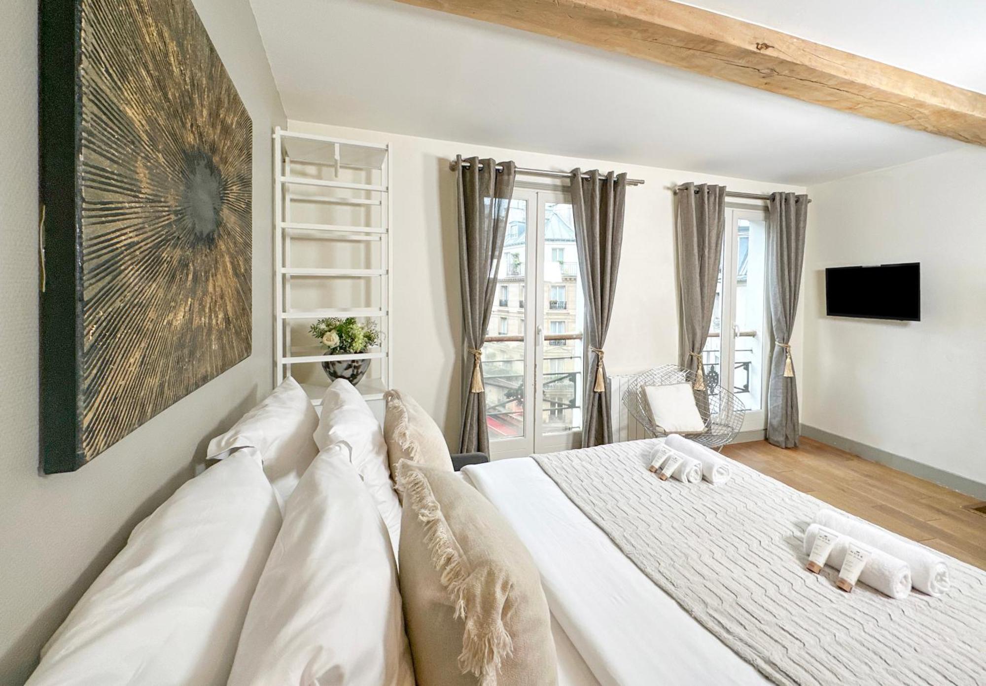 St Michel Apartment ปารีส ภายนอก รูปภาพ